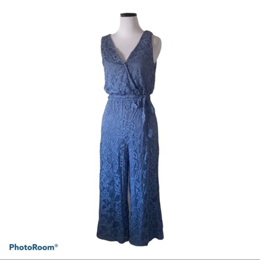June and Hudson women’s small faux wrap lace sleeveless jumpsuit